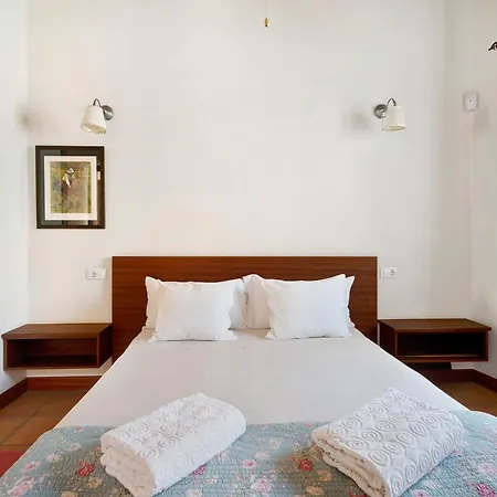 Villa La Calabacera Casa Amarilla